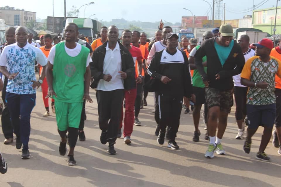 You are currently viewing JOURNEE SPORTIVE À LA CITE UNIVERSITAIRE DES 220 LOGEMENTS D&rsquo;ADJAME