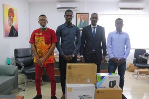 Lire la suite à propos de l’article LE DIRECTEUR ÉQUIPE LA MAISON DES ÉTUDIANTS