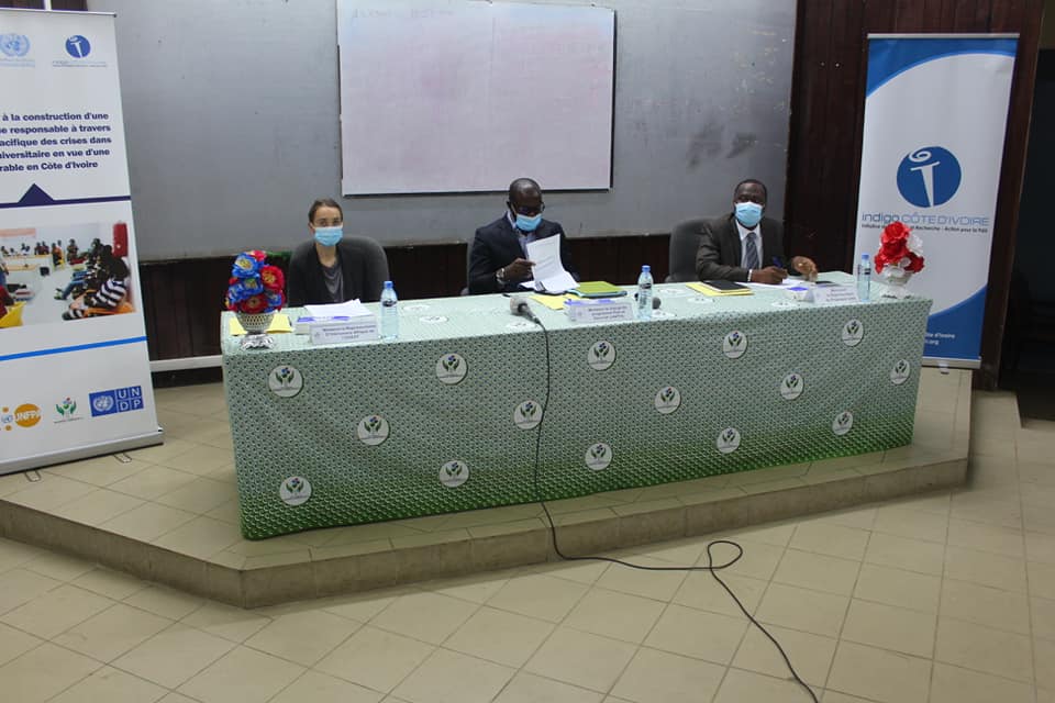 You are currently viewing ATELIER DE RESTITUTION DES RÉSULTATS DE LA RECHERCHE ACTION PARTICIPATIVE SUR LES VIOLENCES EN MILIEU UNIVERSITAIRE