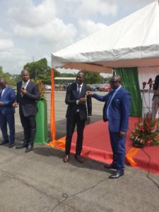 Lire la suite à propos de l’article REMISE DE VÉHICULES À L&rsquo; ADMINISTRATION CENTRALE ET AUX STRUCTURES SOUS TUTELLES